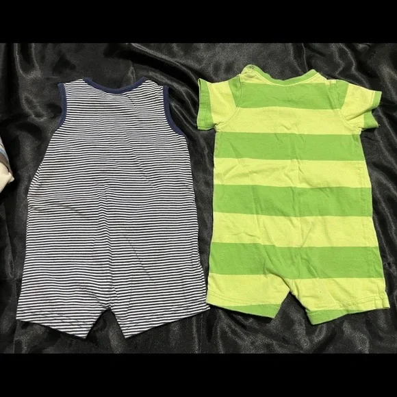 Carters - Boys 3 pc Bundle Sz 6-9months - Picture 2 of 7